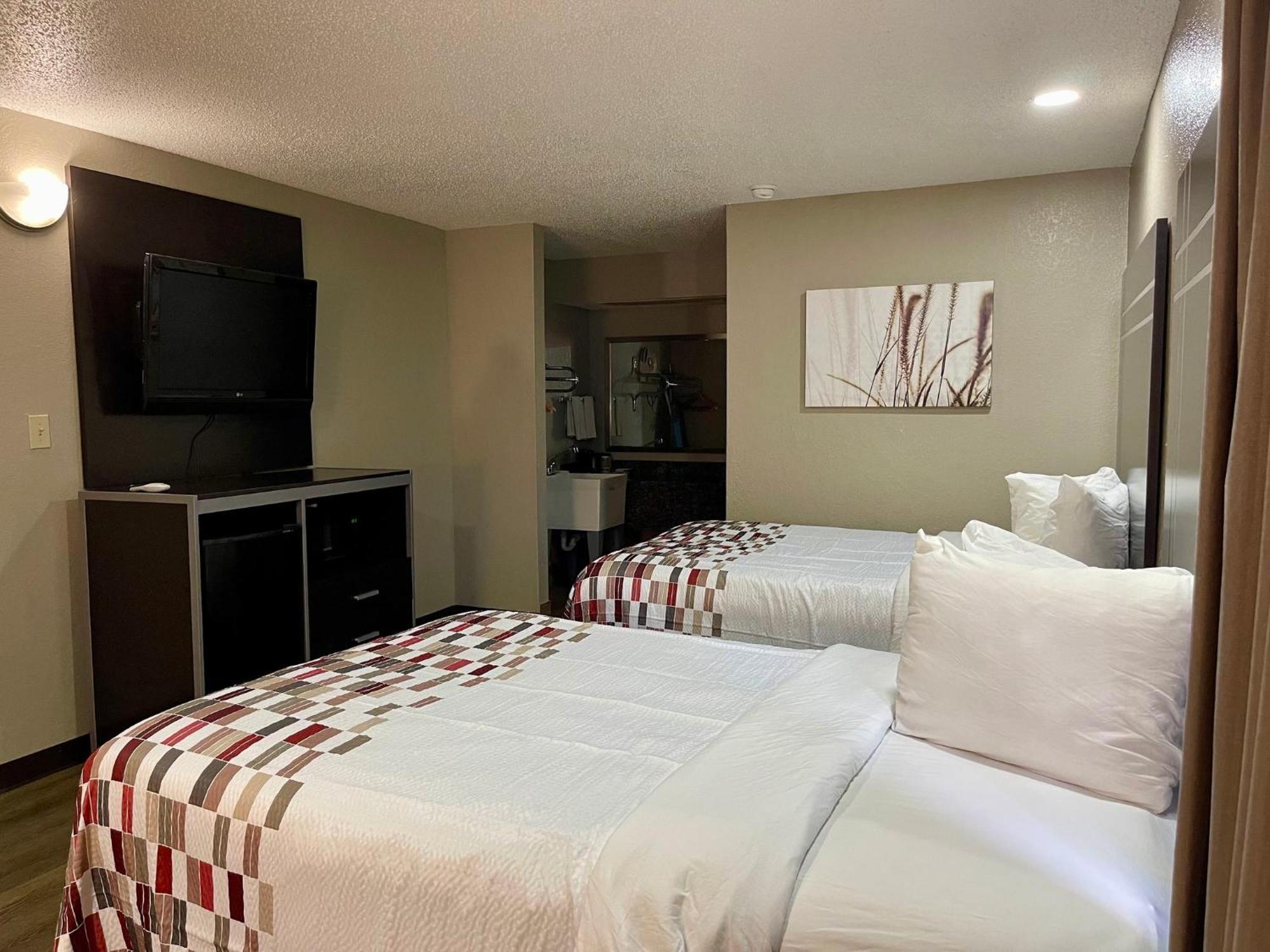 Red Roof Inn & Suites Jackson - Richland Extérieur photo