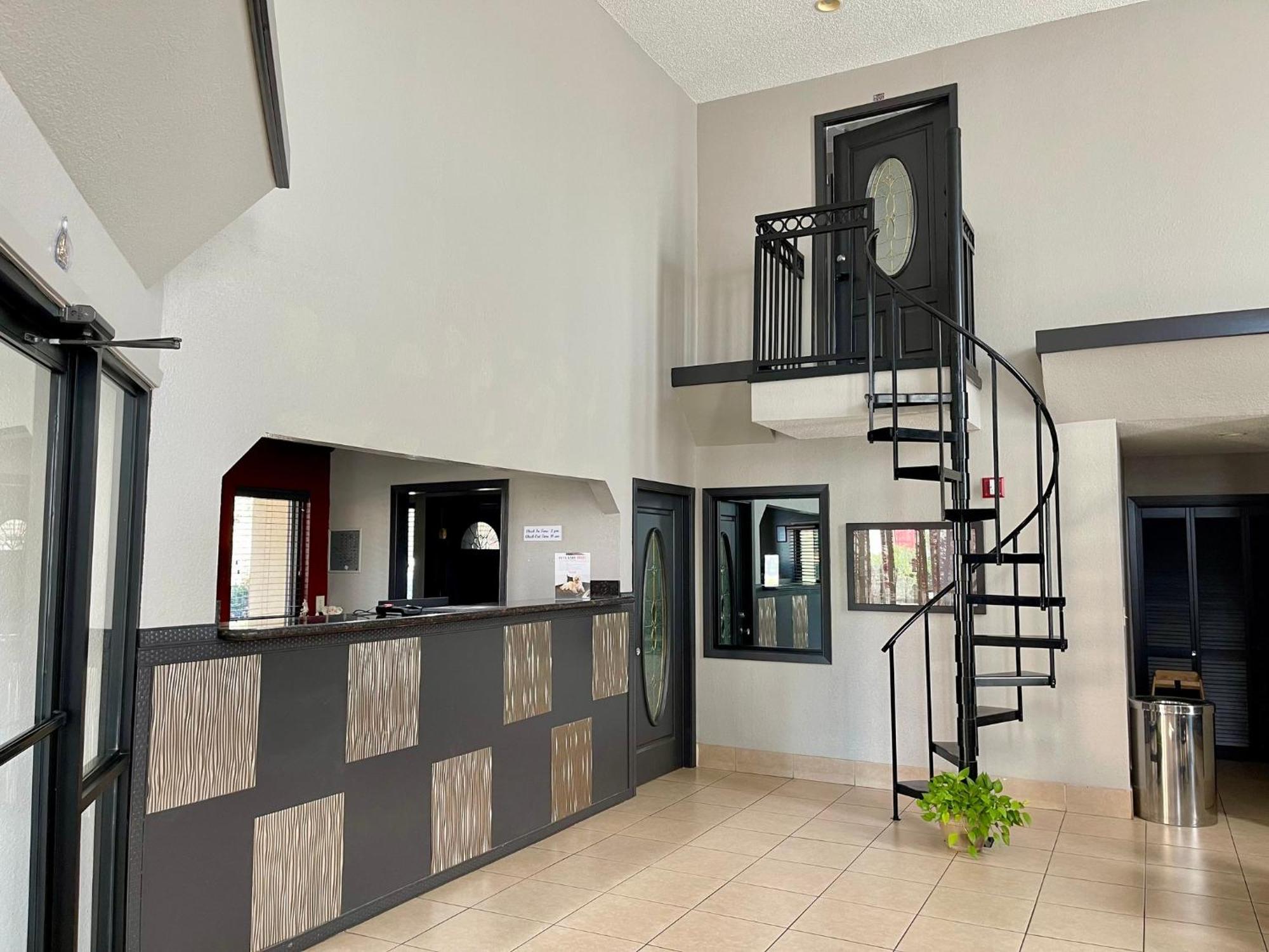 Red Roof Inn & Suites Jackson - Richland Extérieur photo