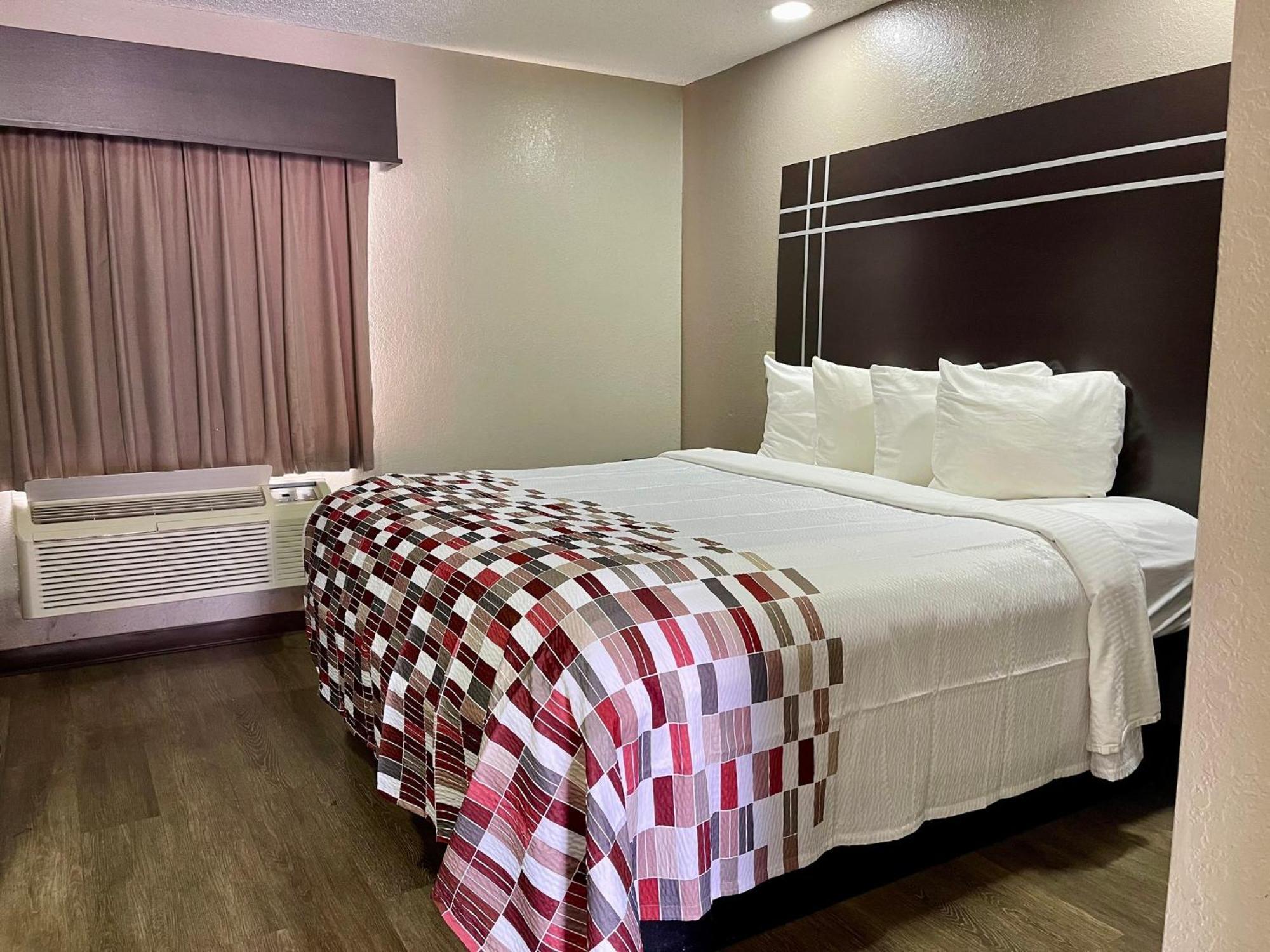 Red Roof Inn & Suites Jackson - Richland Extérieur photo