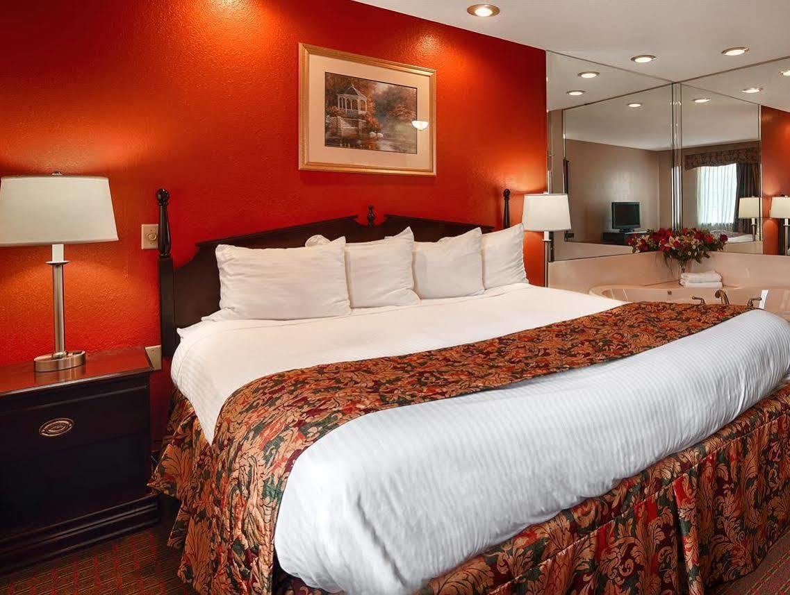 Red Roof Inn & Suites Jackson - Richland Extérieur photo
